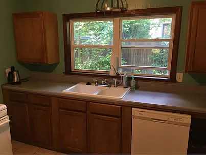 258 S Hill Ave — Photo 2