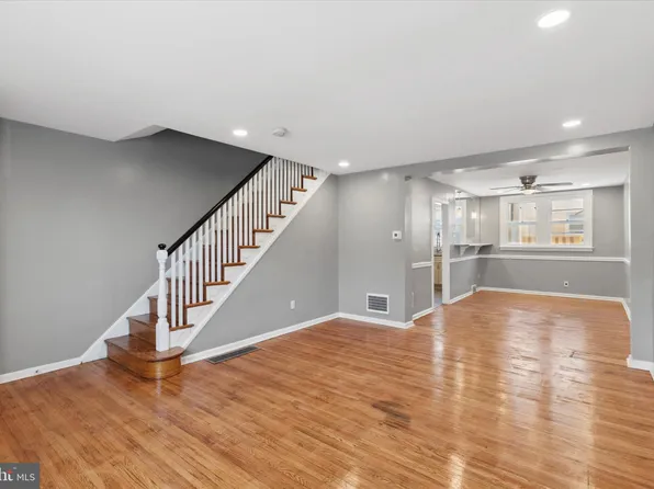 1813 Glenifer St, Philadelphia, PA 19141