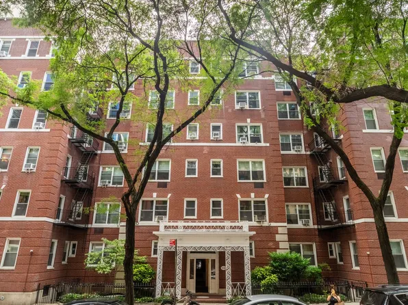 310 West 55th Street image 7 of 8