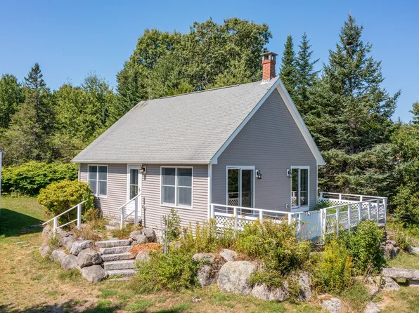 5 Dodge Point Road, Tremont, ME 04674