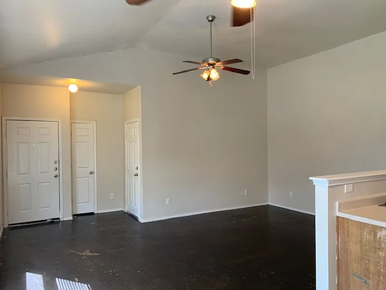 5731 Golf Hts #1 — Photo 2