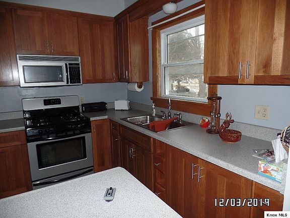 4th image of 106 S Linwood St