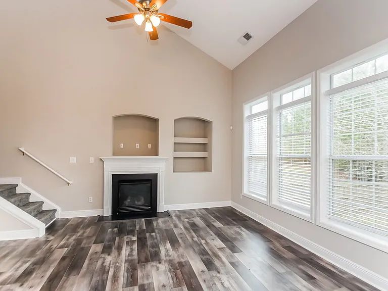 7038 Hillcrest Chase Ln — Photo 9
