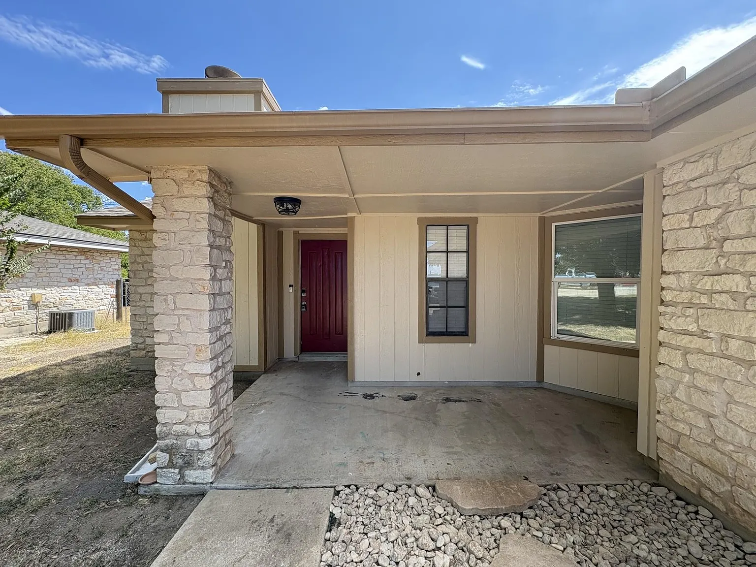 2 bed, 2.0 bath, 955 sqft, $1,450 — Photo 2