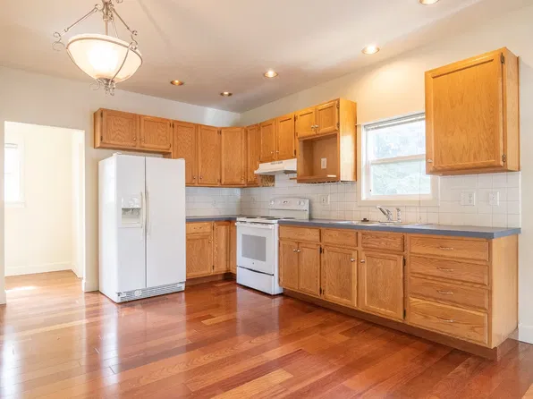 1004 N Mason St, Portland, OR 97217