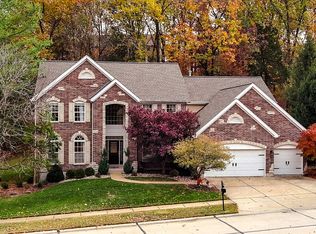 716 Arbor Chase Dr, Ballwin, MO 63021