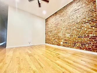 Rented by HOLTON REAL ESTATE INC.