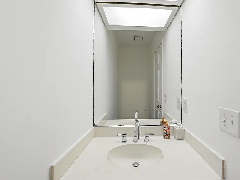 12901 Silver Creek Dr — Photo 63