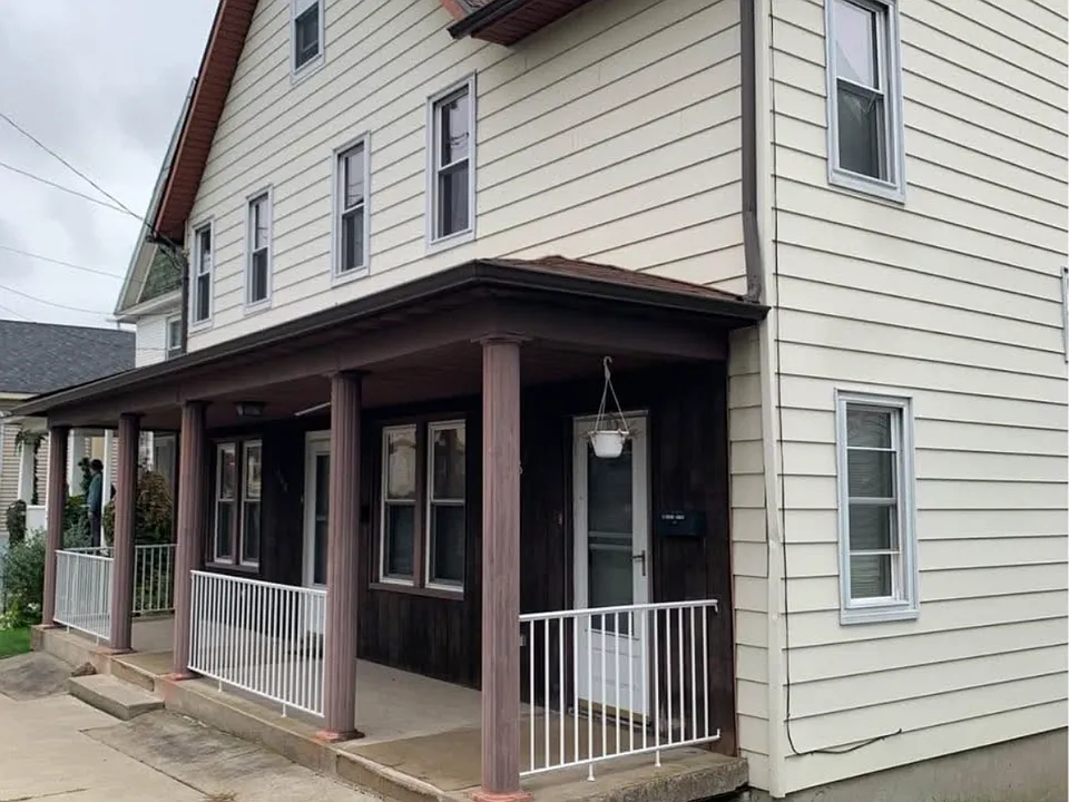 966 Ridge Ave #2