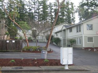 550 University Rd, Friday Harbor, WA 98250