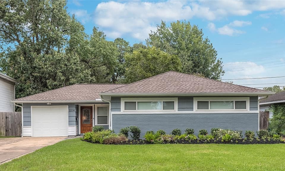 1st image of 2214 Saxon Dr