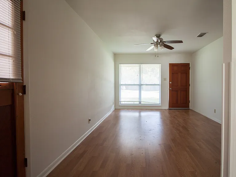8406 Burrell Dr — Photo 4