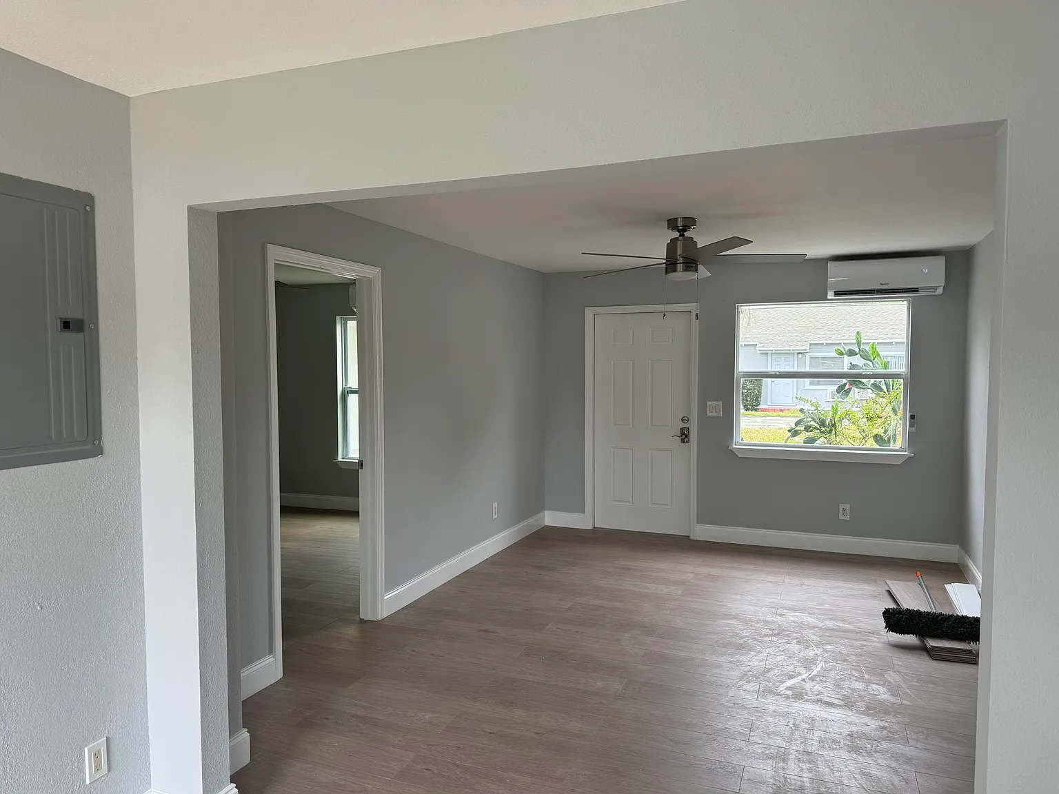 1 bed, 1.0 bath, 1100 sqft, $1,800 — Photo 1