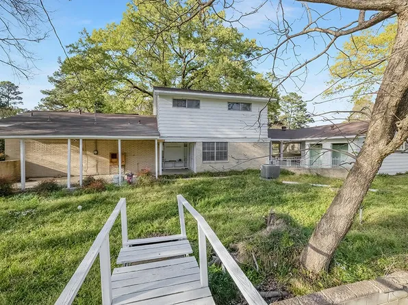 2305 Cherry Hill Rd, Texarkana, TX 75503