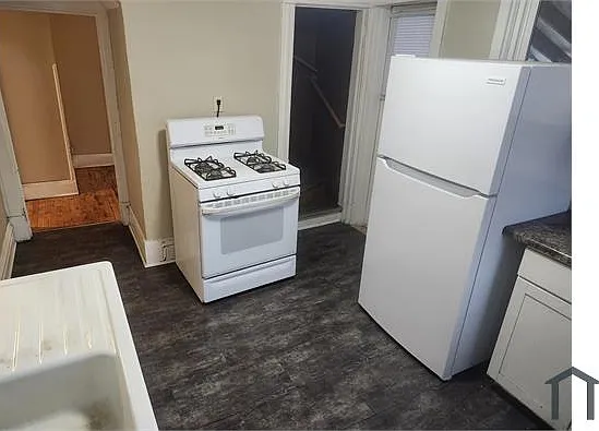 651 Elfelt St #2 — Photo 9