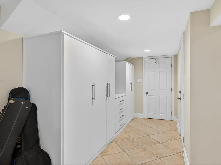 316 Todd Pl NE — Photo 32