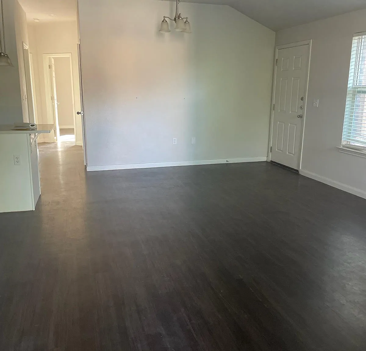 612 Circle Diamond Cv — Photo 4