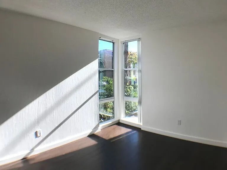 2240 Blake St — Photo 8