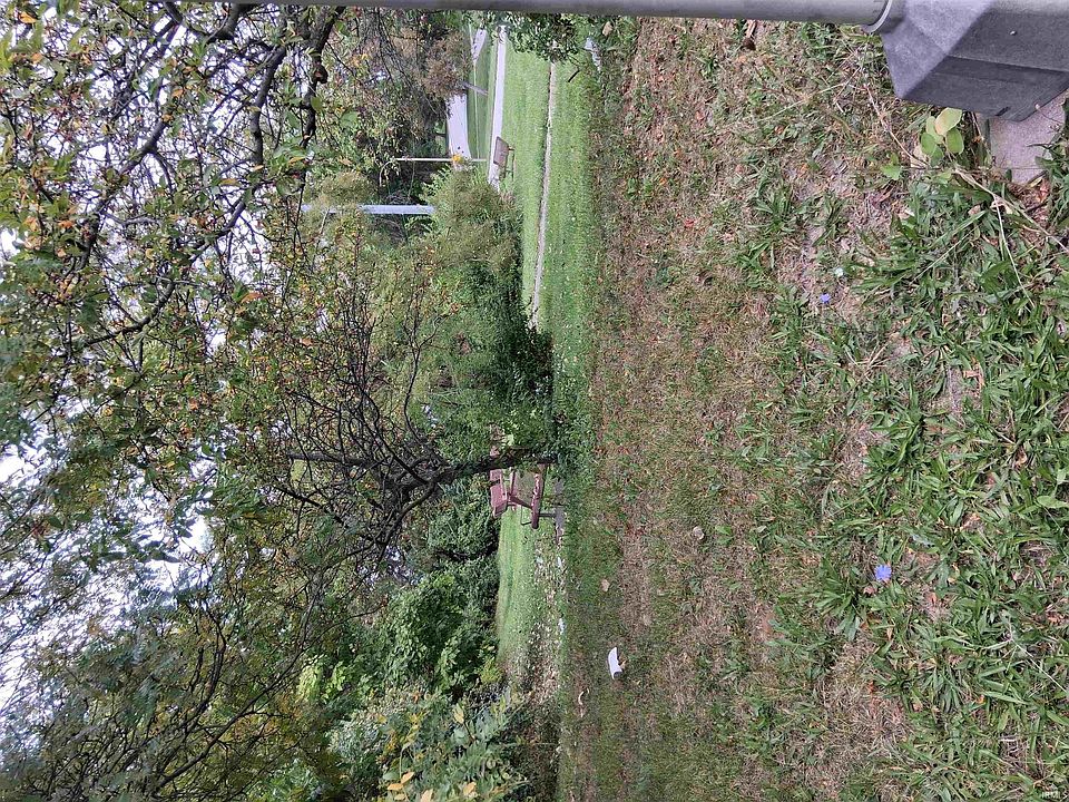 2nd image of 2131 Maumee Ave