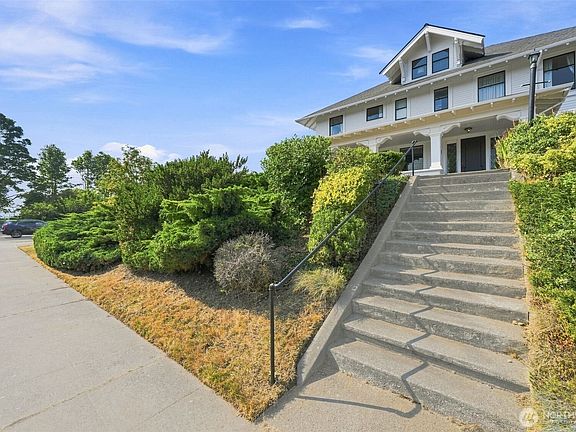 3rd image of 2329 Rucker Avenue