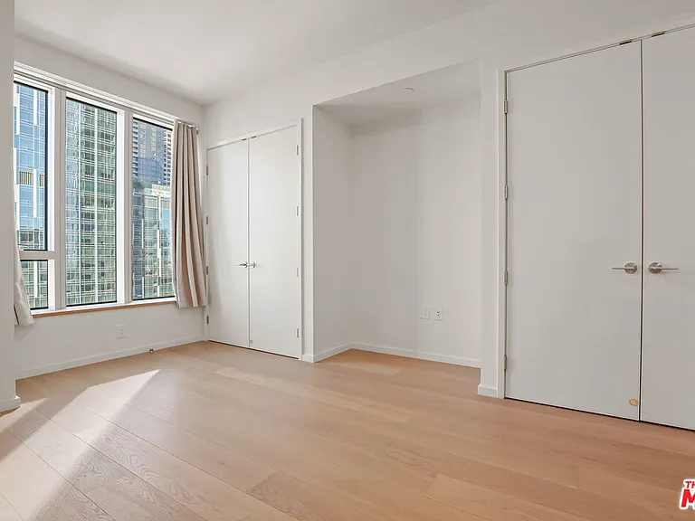 889 Francisco St #2011 — Photo 15