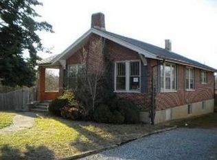 2108 10th St NW, Roanoke, VA