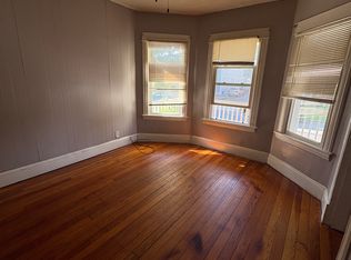 65 Clayton St, Springfield, MA 01107