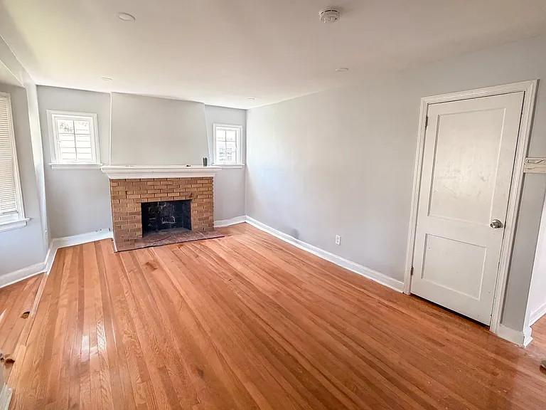 331 Delaware Ave — Photo 4
