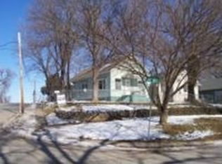 506 Vine St, Leavenworth, KS 66048