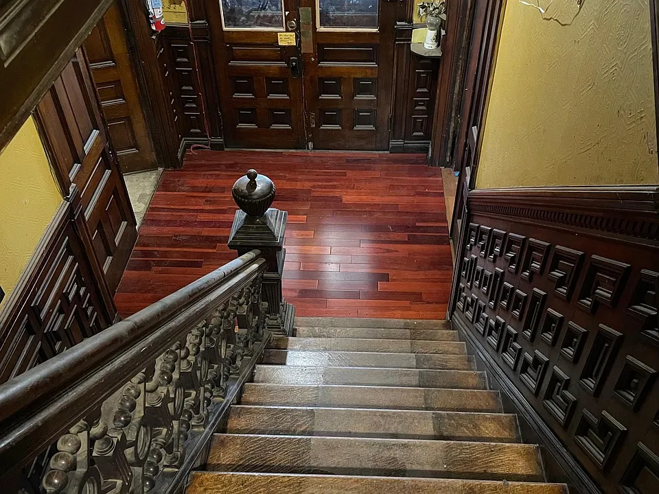 Entrance & Hallway