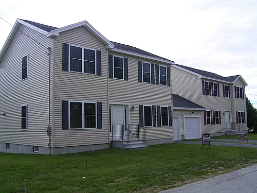 67 Garrison Ave Photo 1