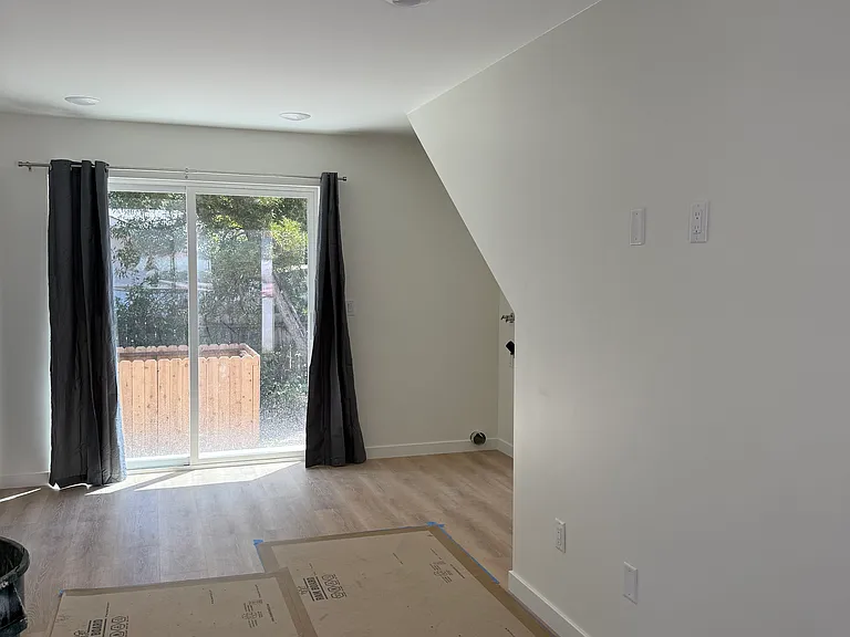 352A E Foothill Blvd #A — Photo 6