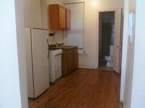 2nd image of 420 Rogers Ave