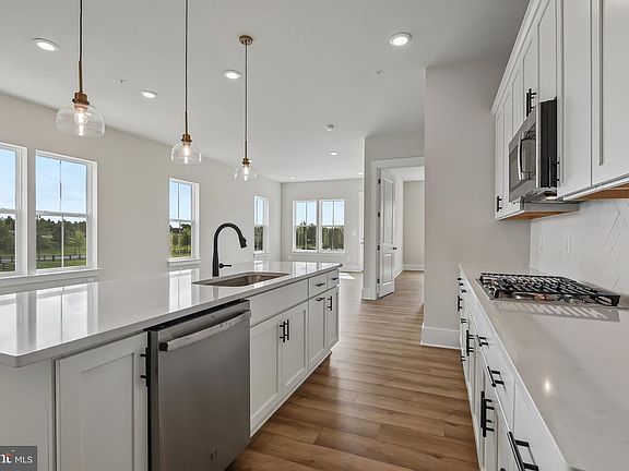 3rd image of 1144 Potomac View Pkwy Homesite 234