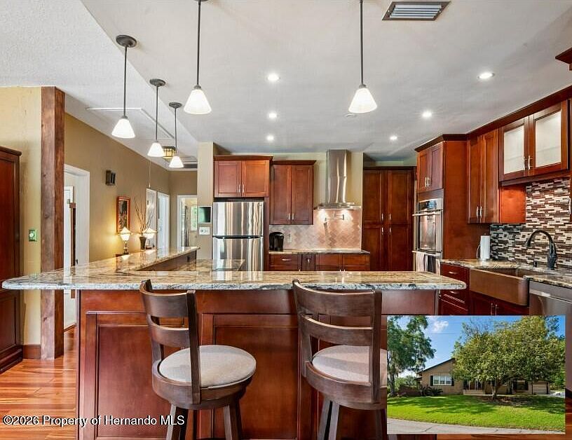 1st image of 39 Sunset Dr