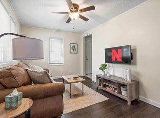 9240 McGee St, Kansas City, MO 64114
