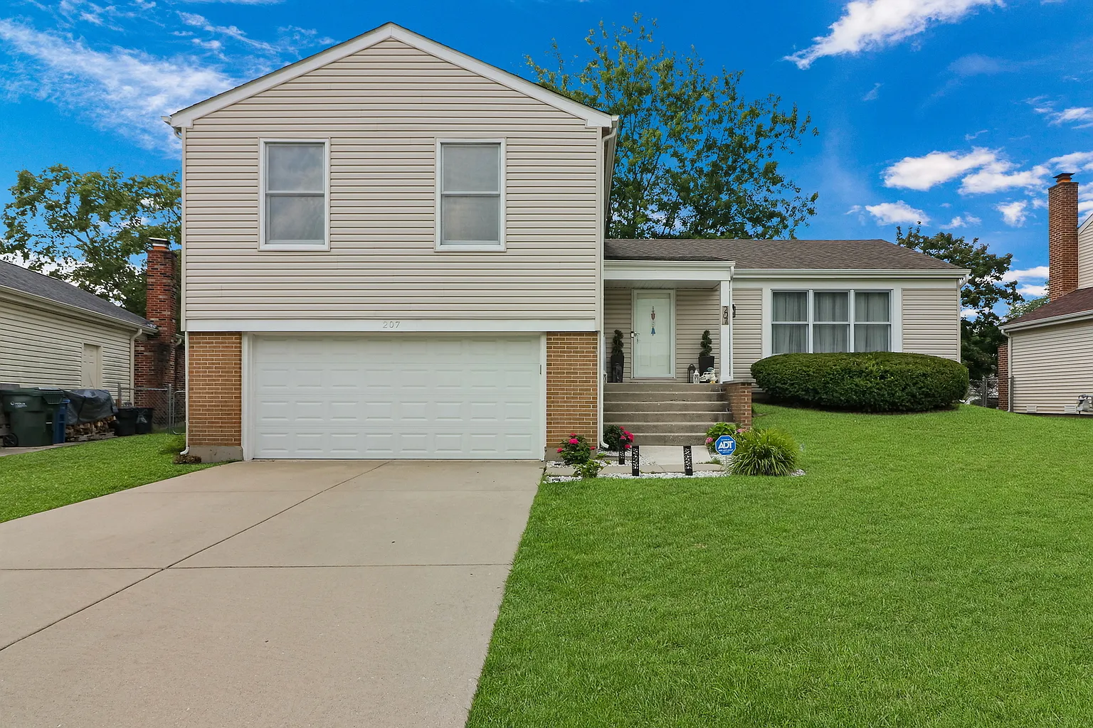 207 Mystic Pl photo 1