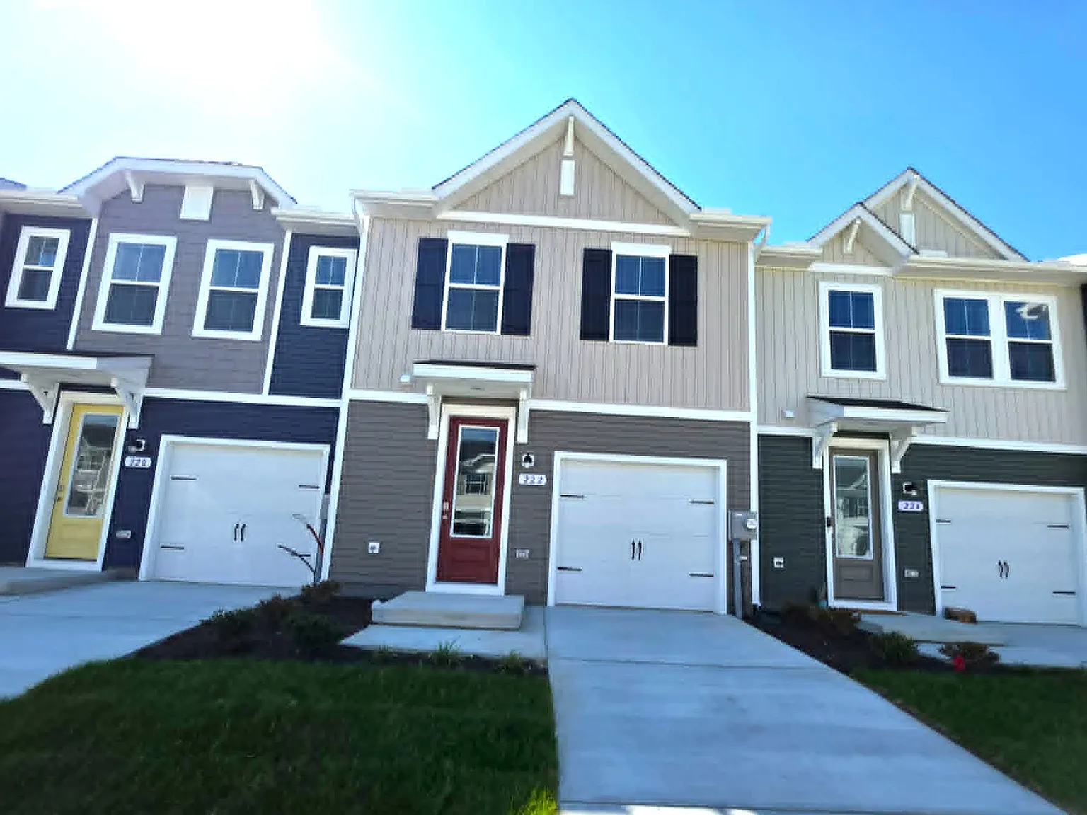 222 Clement Loop - 1 — Photo 2