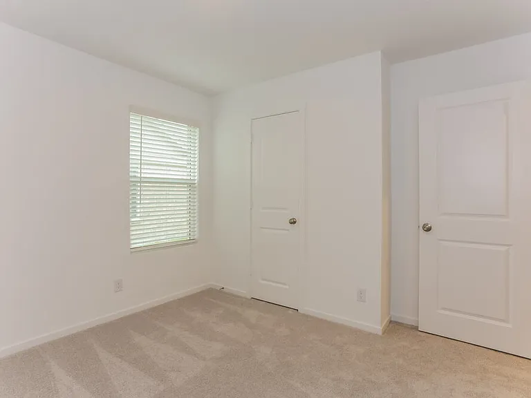 1727 Crossbill St — Photo 13