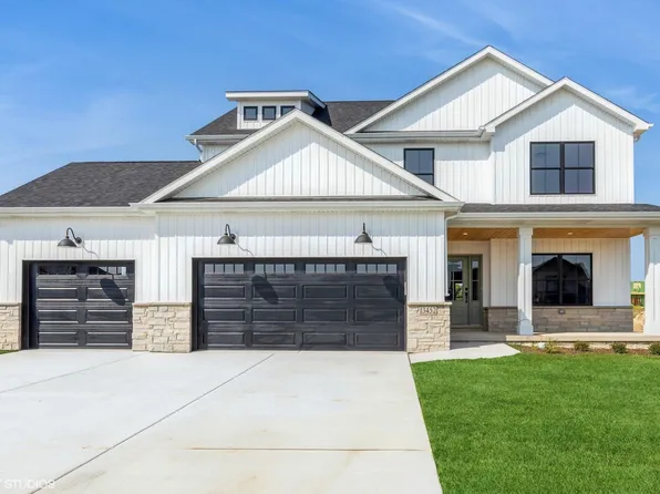 13452 Lakeside Blvd, Cedar Lake, IN 46303