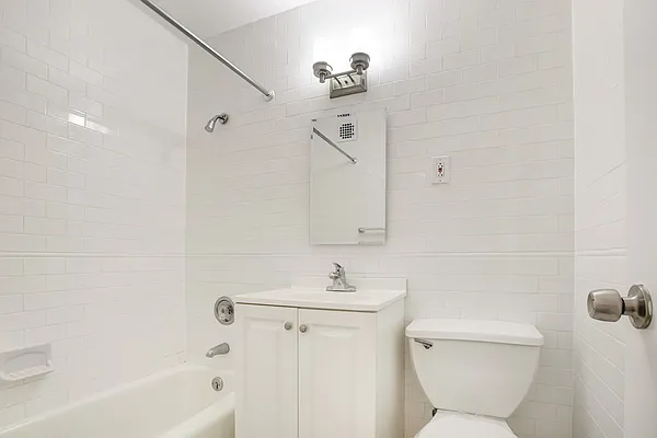 Rented by Algin Management | media 13