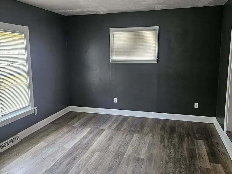 13115 Christine Ave — Photo 10