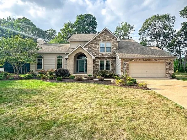 2775 Candace Ct, Uniontown, OH 44685