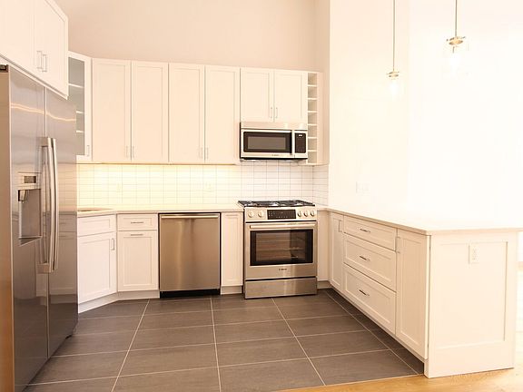 5th image of 415 Lafayette St Floor 3