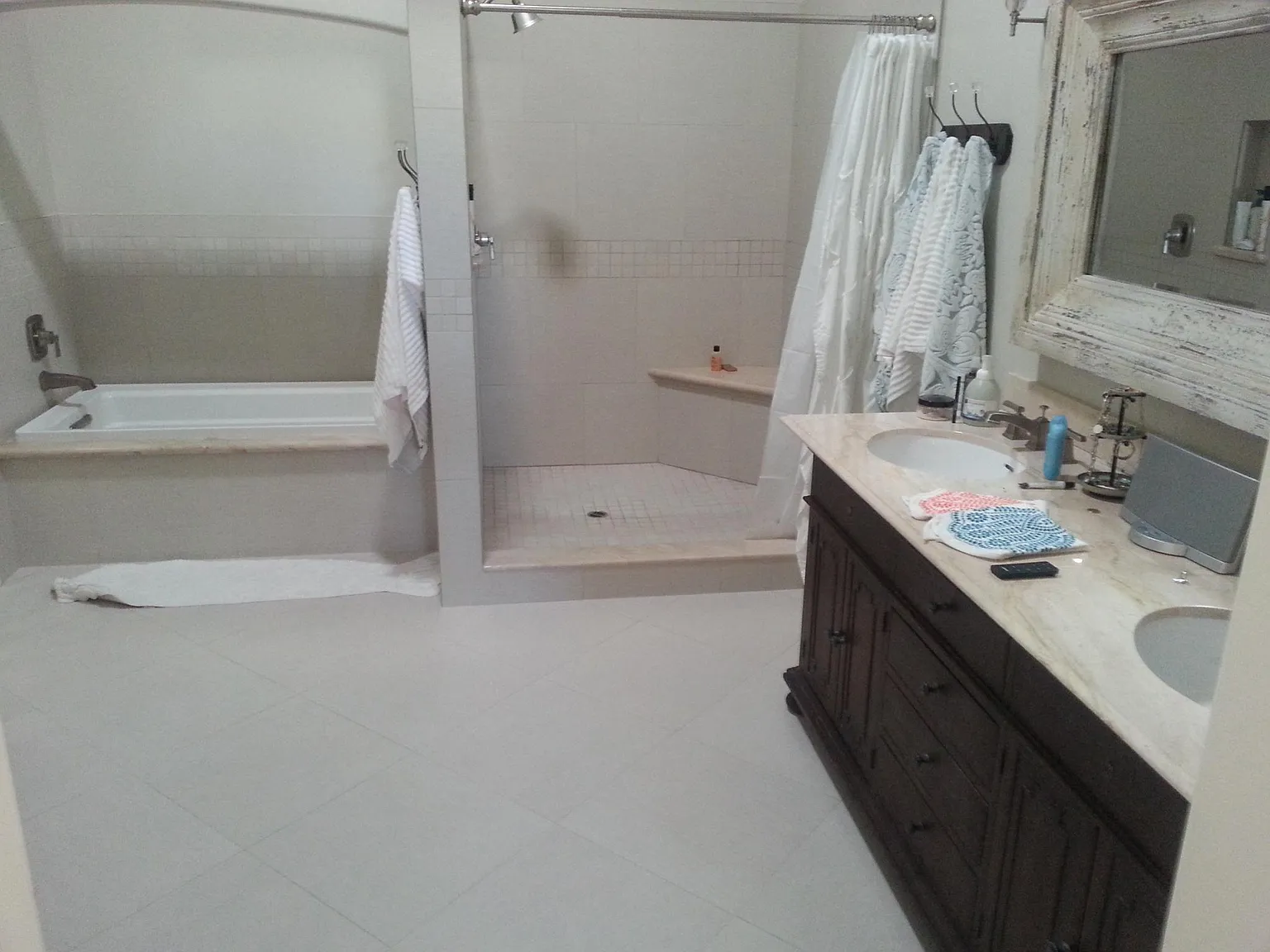 5 bed, 2.5 bath, 2837 sqft, $3,650 — Photo 4