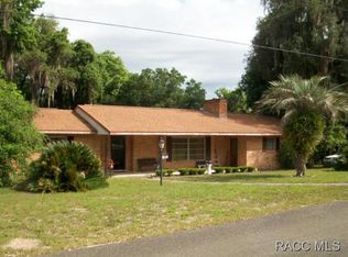 8609 E Glasgow Pl, Inverness, FL 34450