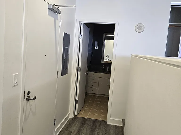 3810 Wilshire Blvd #411 — Photo 14