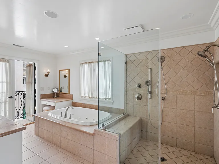 213 Coral Ave — Photo 33