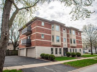 5368 W 96th St APT 2S, Oak Lawn, IL 60453