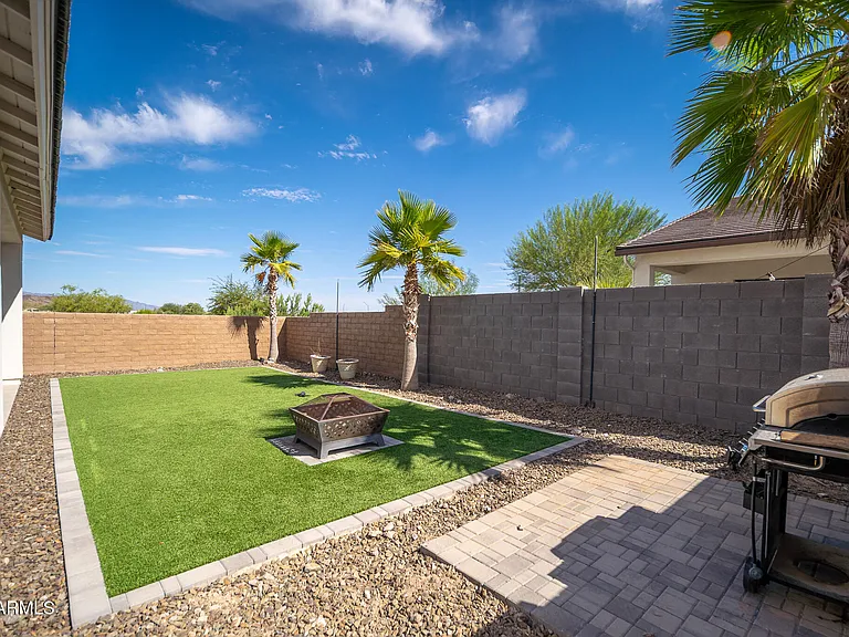 18161 W Windmere Dr — Photo 31